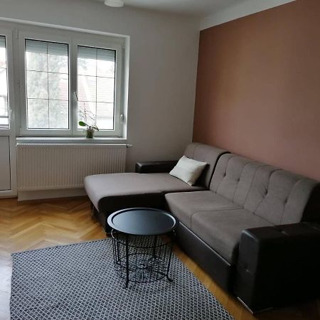 Alex Apartman Шопрон Экстерьер фото