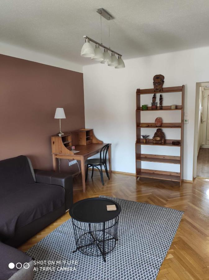 Alex Apartman Шопрон Экстерьер фото