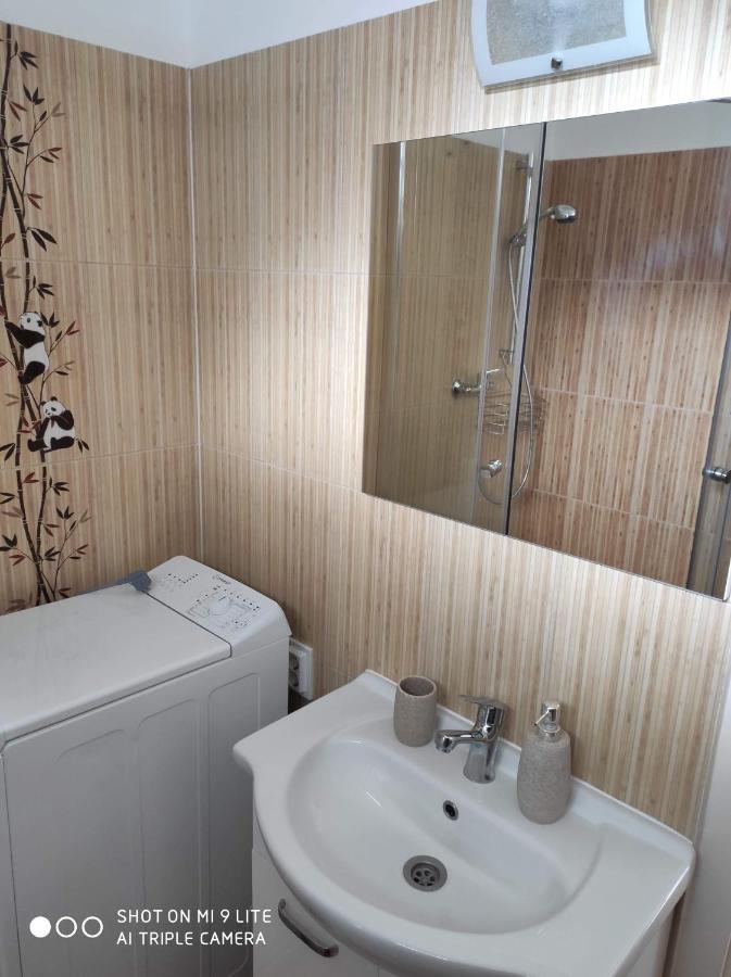 Alex Apartman Шопрон Экстерьер фото